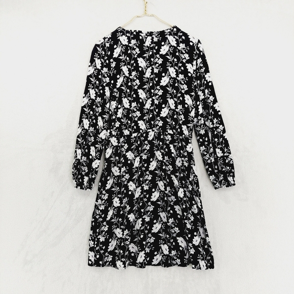 Old Navy and Shein Floral Print Summer Midi Dresses - Bundle of Two P1095 - Picture 12 of 15